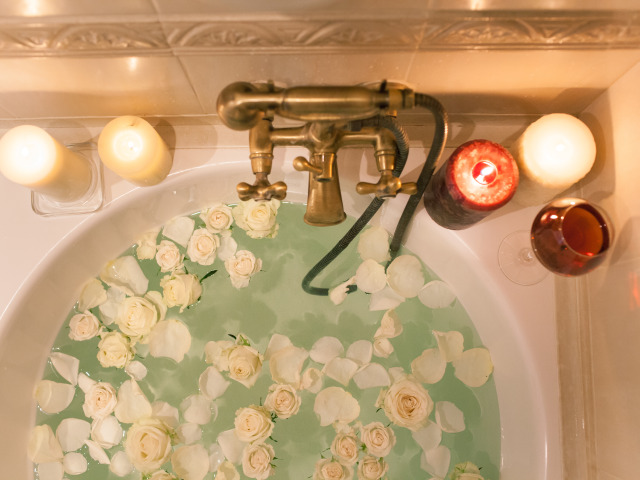 #imstayingathome – A Relaxing Spa-Like Bath!