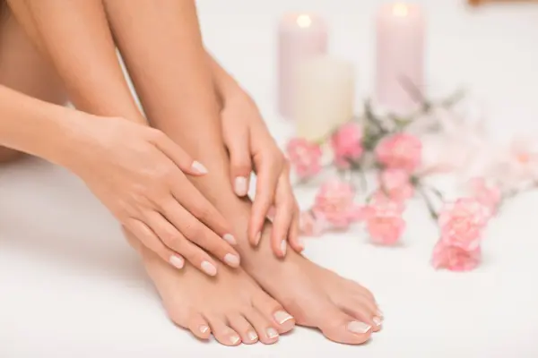 At-Home hybrid pedicure for summer step-by-step. Hybrid nail kit for toes