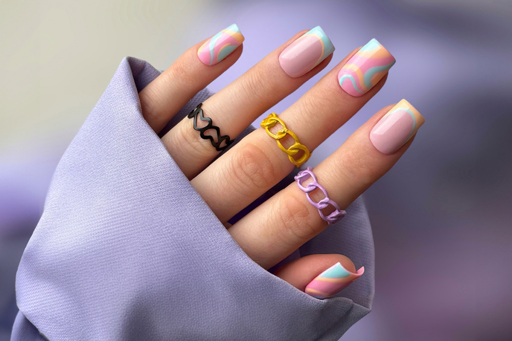 Get inspired by colors - 3 spring nail ideas