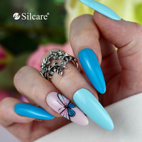 Butterfly nails - a styling full of lightness and color